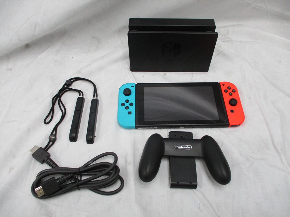 Nintendo HAC001 Switch Auction (00067028207) Grays Australia