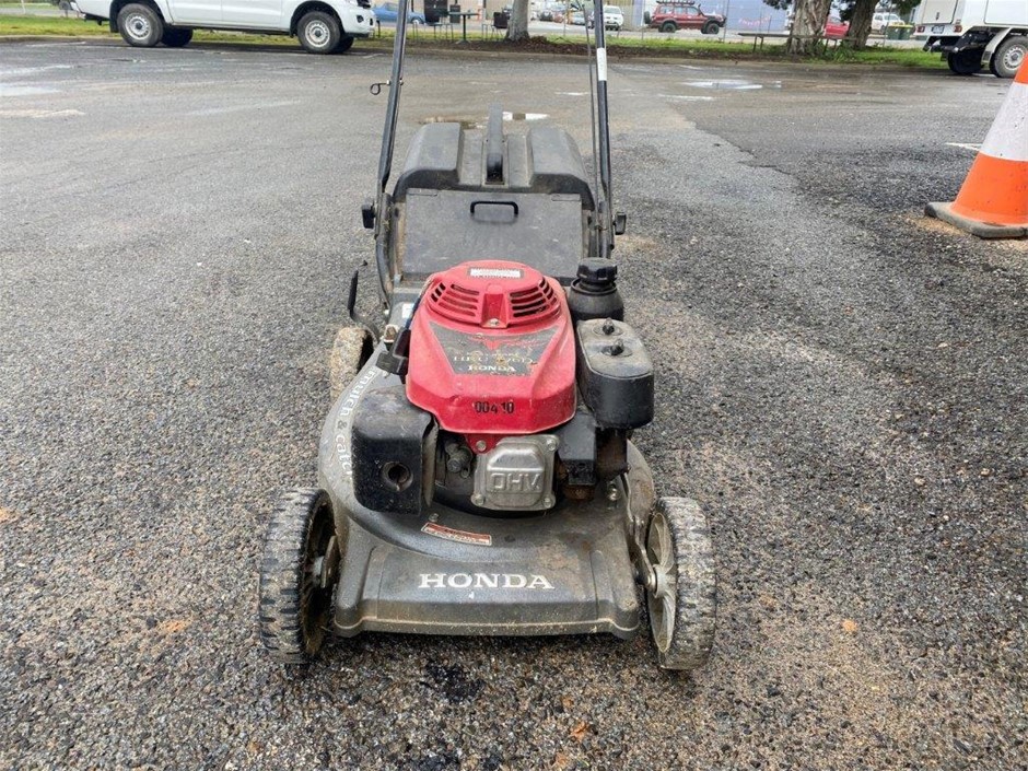 Honda HRU196d Lawn Mower Auction (0043-3017730) | Grays Australia