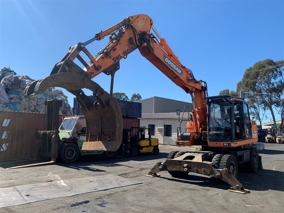 Doosan DX190W Wheeled Triple Boom Extension Excavator Auction (0002