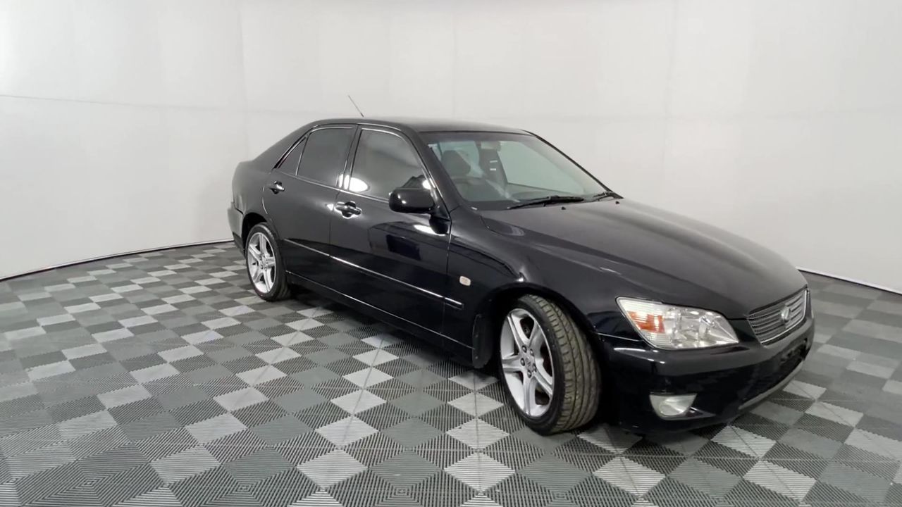 2000 Lexus IS200 Sports Luxury Automatic Sedan Auction (0001-3474895 ...