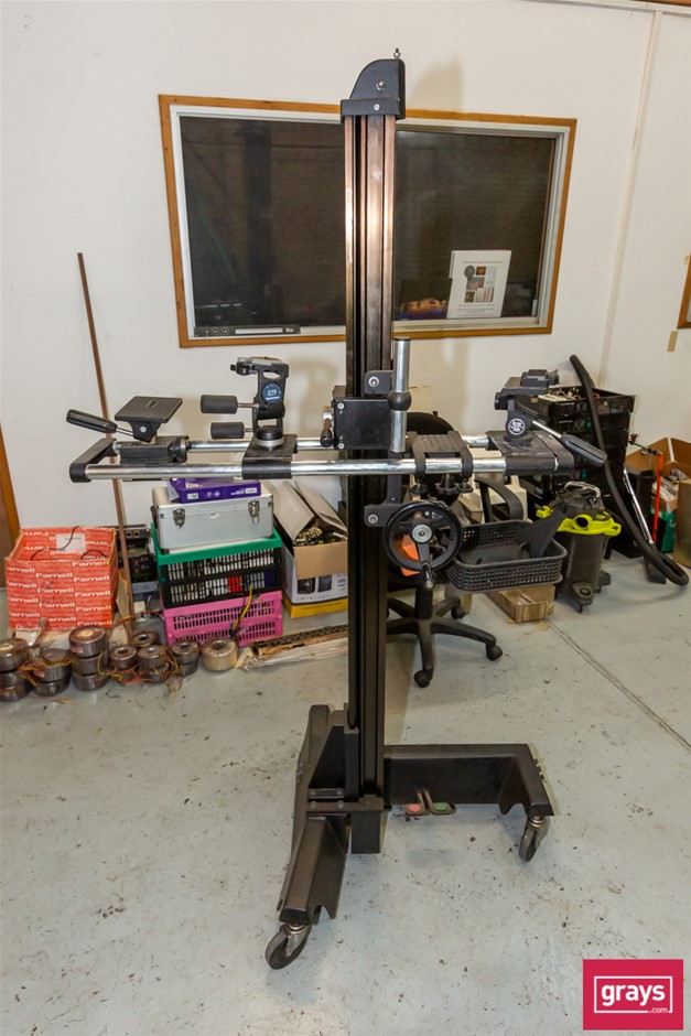 Kum Kwang Photography Studio Mobile Vertical Stand Auction (0400-5042838) |  Grays Australia