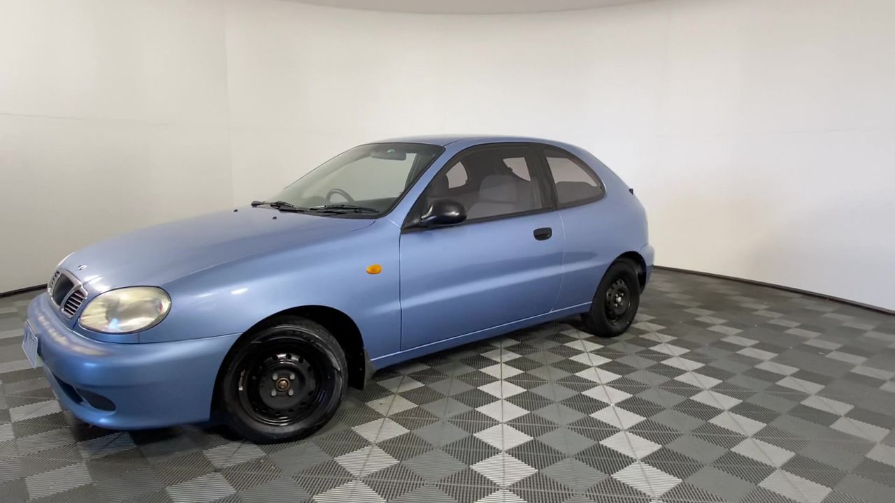2002 Daewoo Lanos SE Manual Hatchback Auction (00013476516) Grays