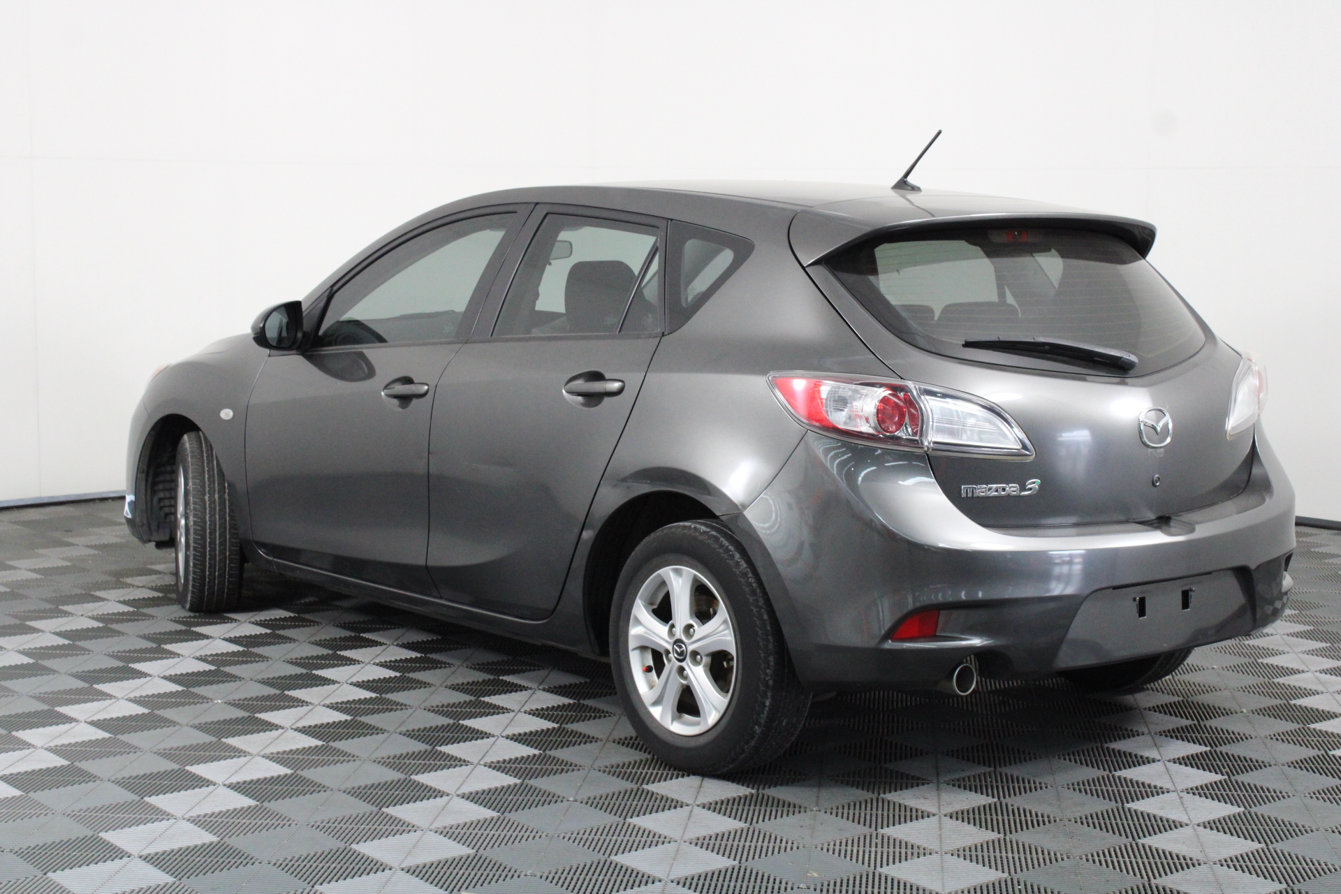 2013 Mazda 3 Neo BL Automatic Hatchback Auction (0001-3476816) | Grays ...