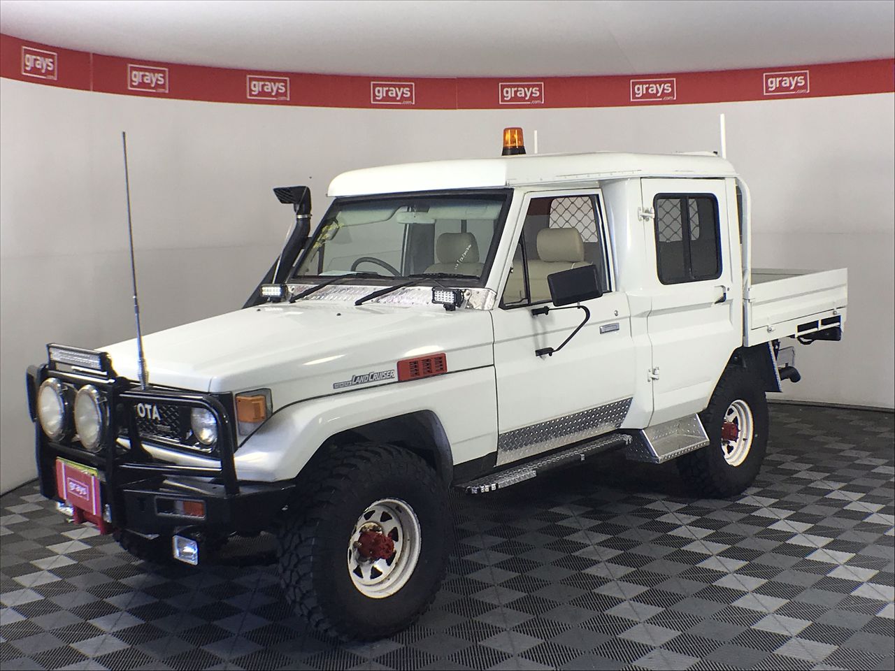 1988 Toyota Landcruiser Manual Ute Auction (000110050235) Grays Australia