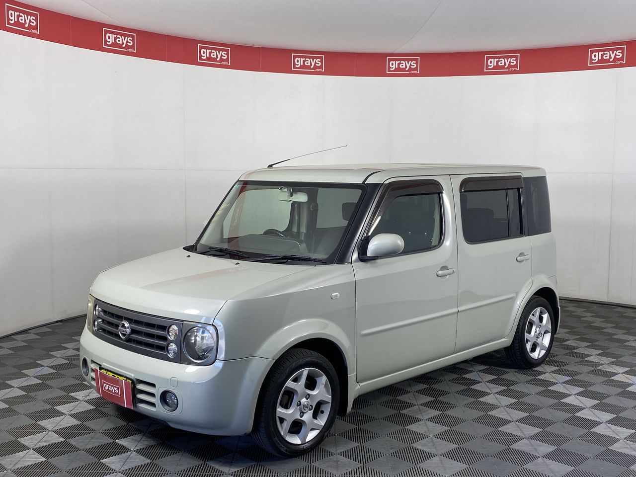 Nissan cube 2005