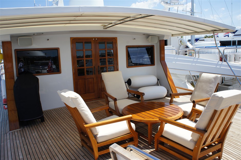 Casabella Codecassa 106 Motor Yacht Auction 0001 70010033 Grays Australia