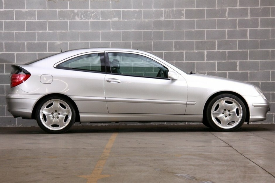 Mercedes-Benz C200 Kompressor Evolution CL203 2002 Coupe Auction (0001 ...