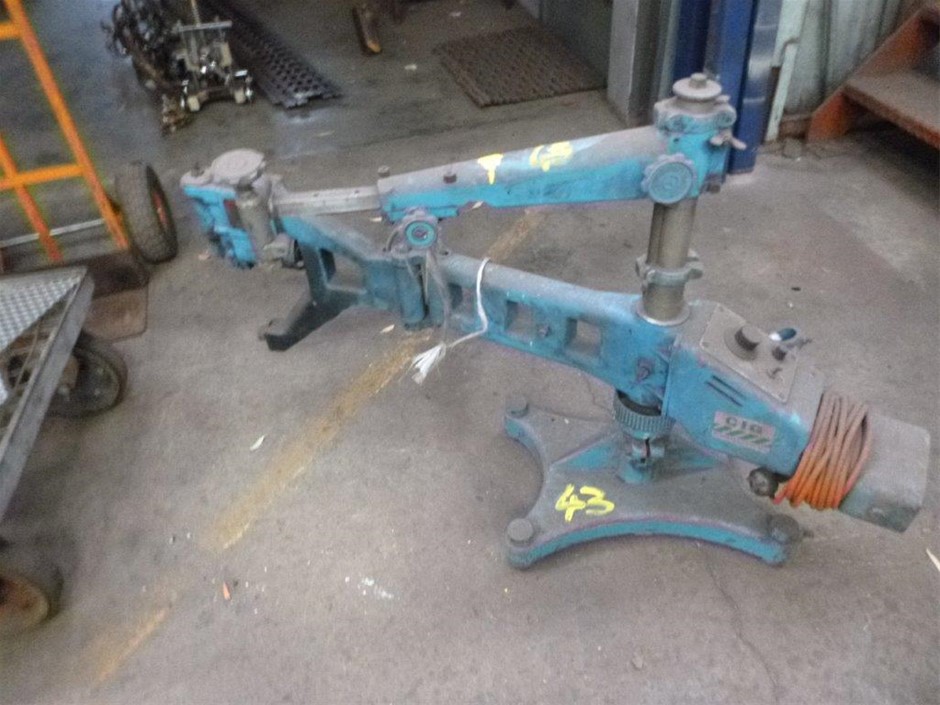 Cig KT 350 Portable Shape Cutting Machine Auction (00439022008) Grays Australia