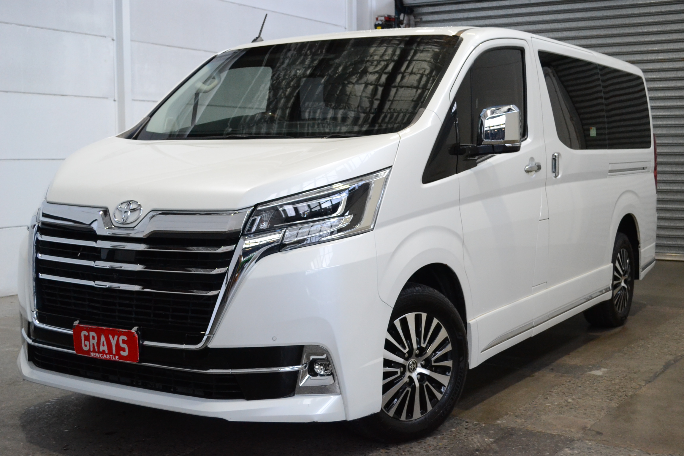 2019 Toyota GRANVIA 8 Seat VX GDH303R Turbo Diesel Auto 8 Seat People ...