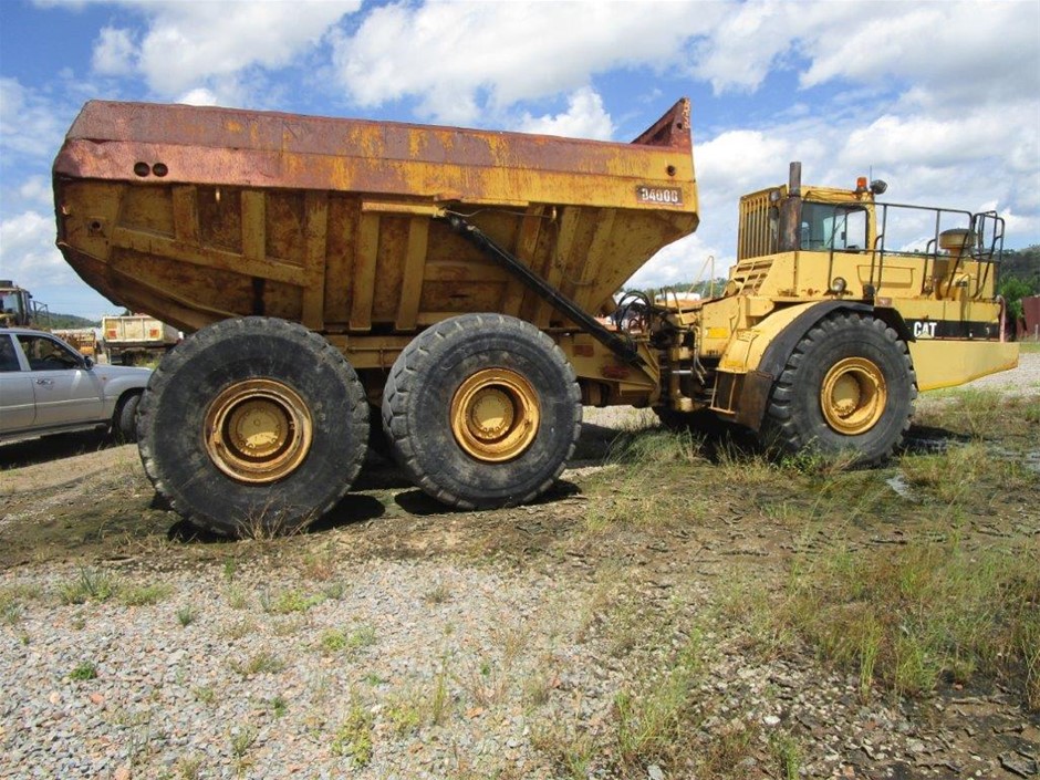 1991 Caterpillar D400 6 x 6 Articulated Dump Truck Auction (0012 ...