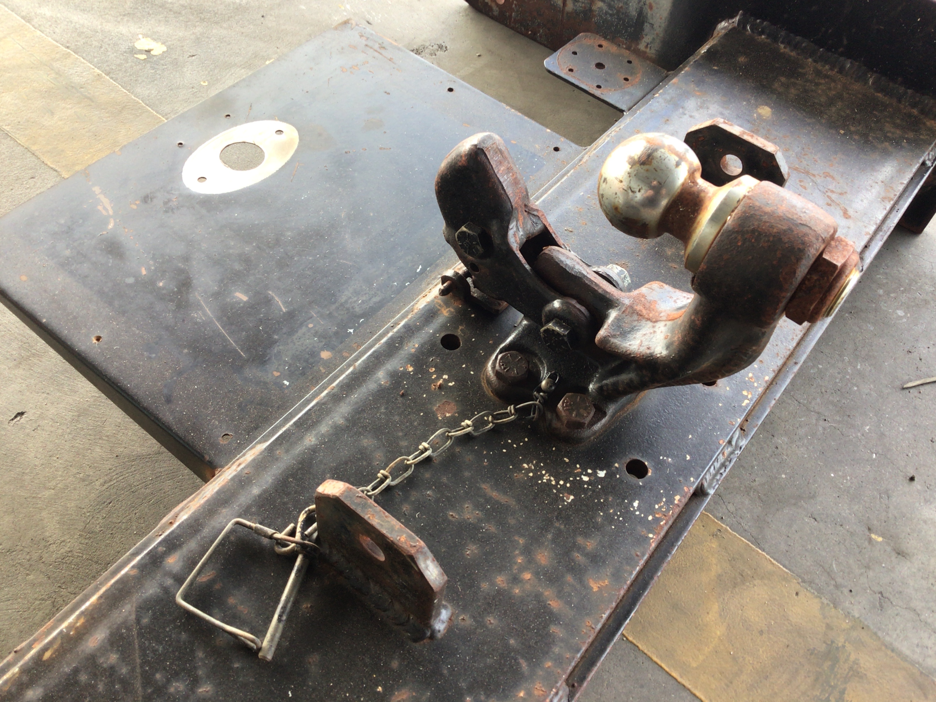 Truck Tow Bar Assembly Auction (03018013523) Grays Australia