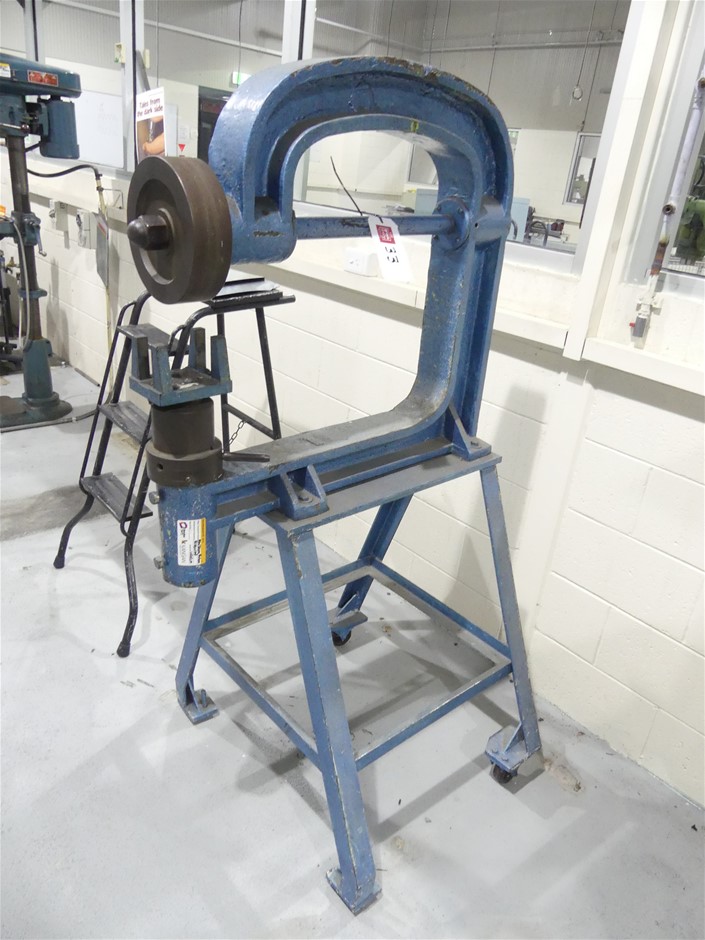 English Wheel Auction (00333019072) Grays Australia