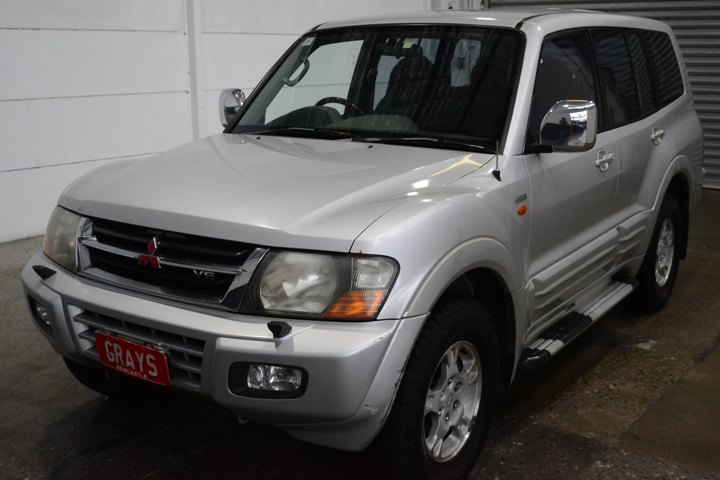 2001 Mitsubishi Pajero GLS LWB (4x4) NM Automatic 7 Seats Wagon Auction ...