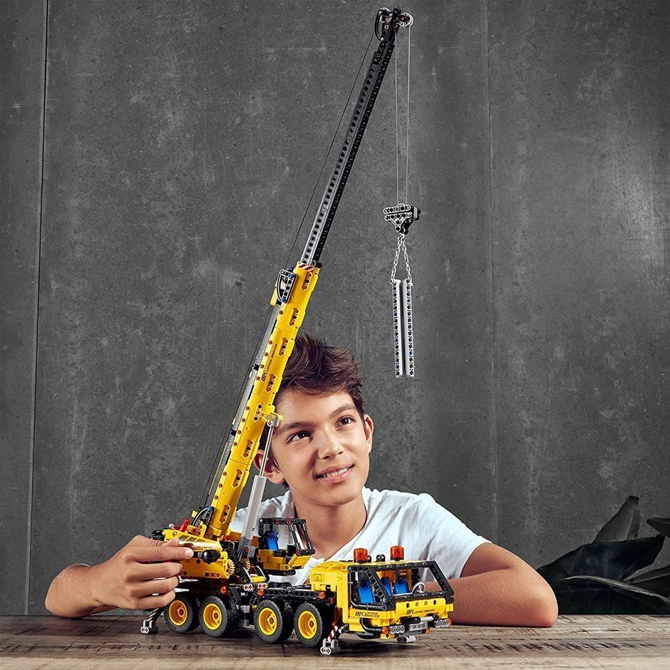 Lego technic mobile discount crane 42108 building kit