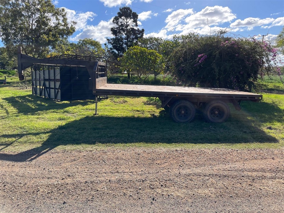 Stock Crate Gooseneck Trailer