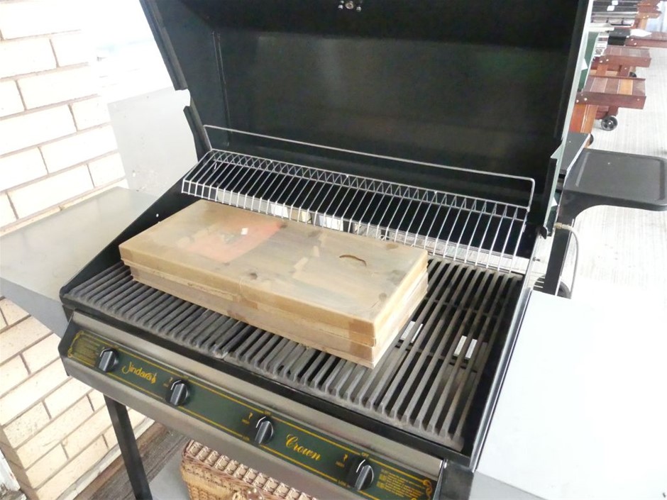 Crown Jindara Unused 4 Burner Hooded Gas BBQ Auction (0021-5045267) | Grays  Australia
