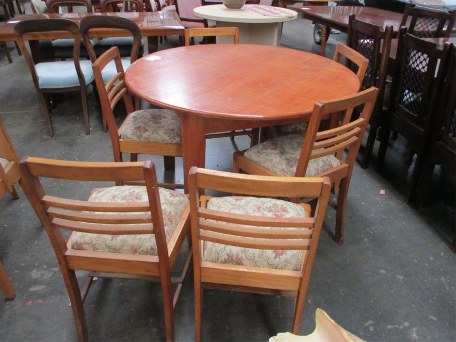 Timber Dining Suite Auction (01667033586) Grays Australia