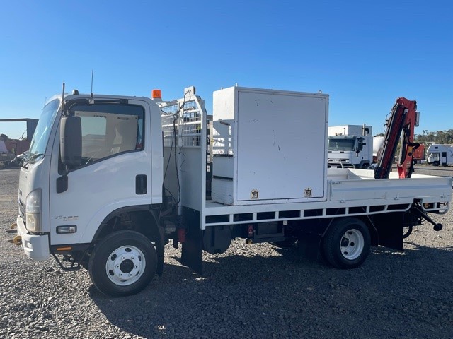 16 Isuzu Nps 75 155 4 X 4 Service Truck Auction 0001 Grays Australia