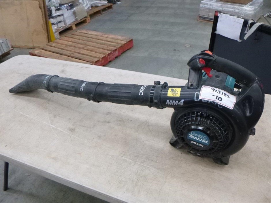 Makita BHX2500 4Stroke Petrol Driven Garden Blower Auction (0031