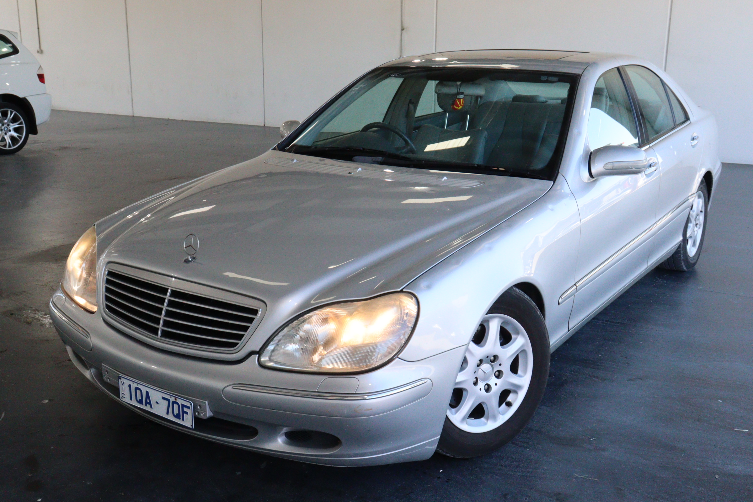 2000 Mercedes Benz S320 W220 Automatic Sedan