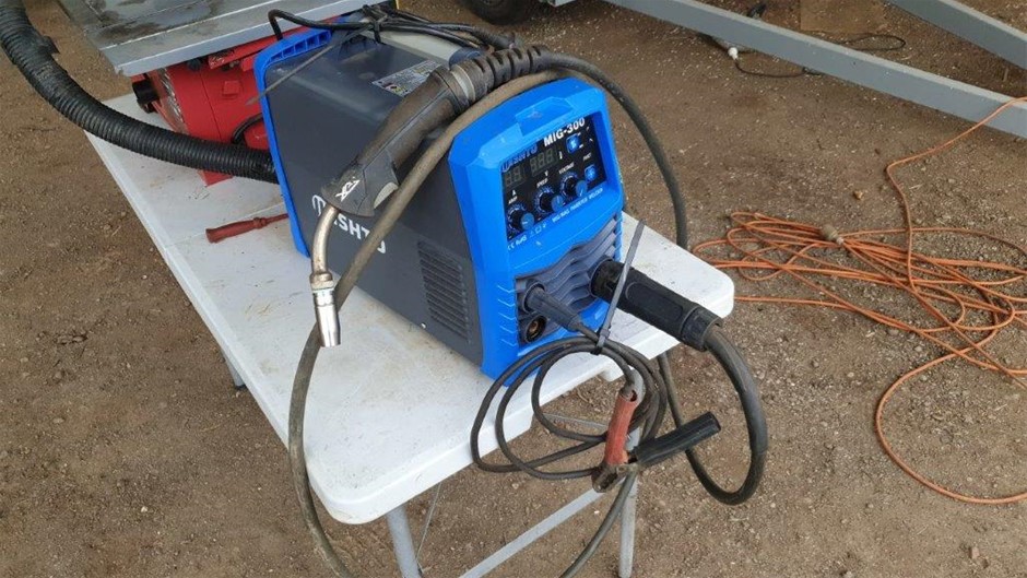 Mishto Mig-300 Mig Welder (Gas) Auction (0017-3020543) | Grays Australia