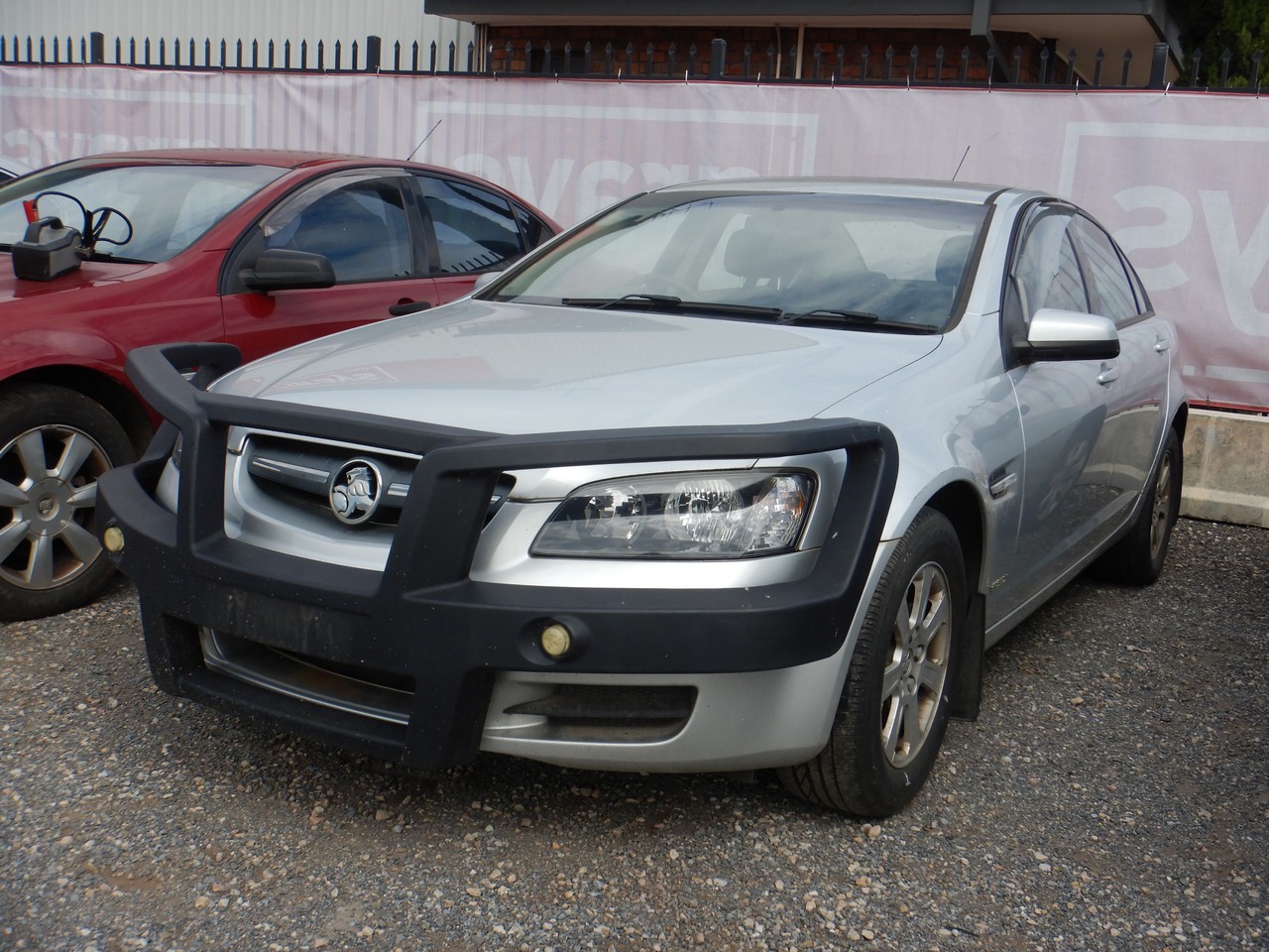 Holden commodore on sale roo bar