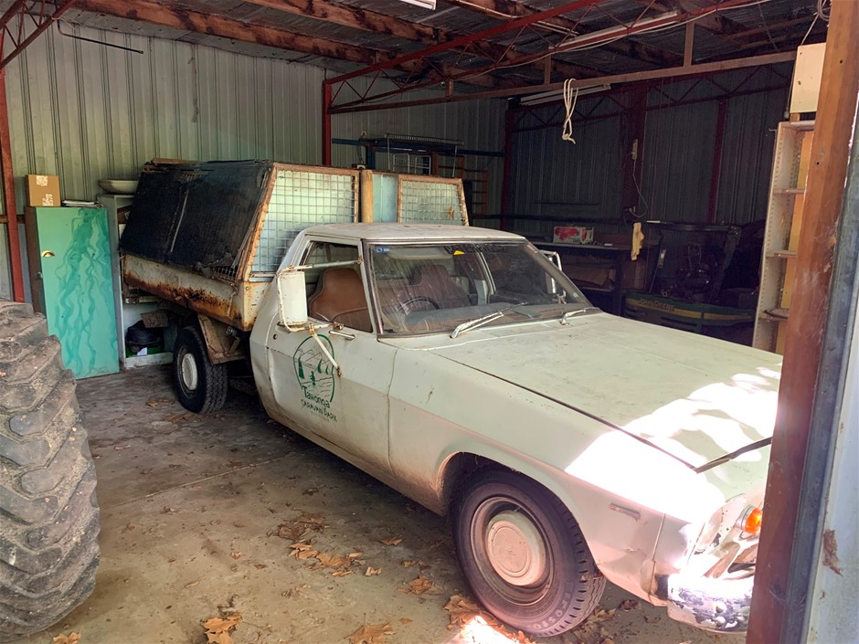 Holden HZ V8 1 tonner Manual