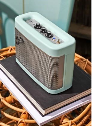 Fender Newport Bluetooth Speaker (Sonic Blue) Auction (0001