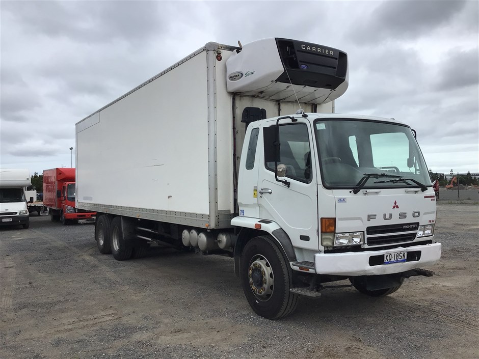 <p>2007 Mitsubishi  FN 600 6 x 2 Refrigerated Body Truck</p>