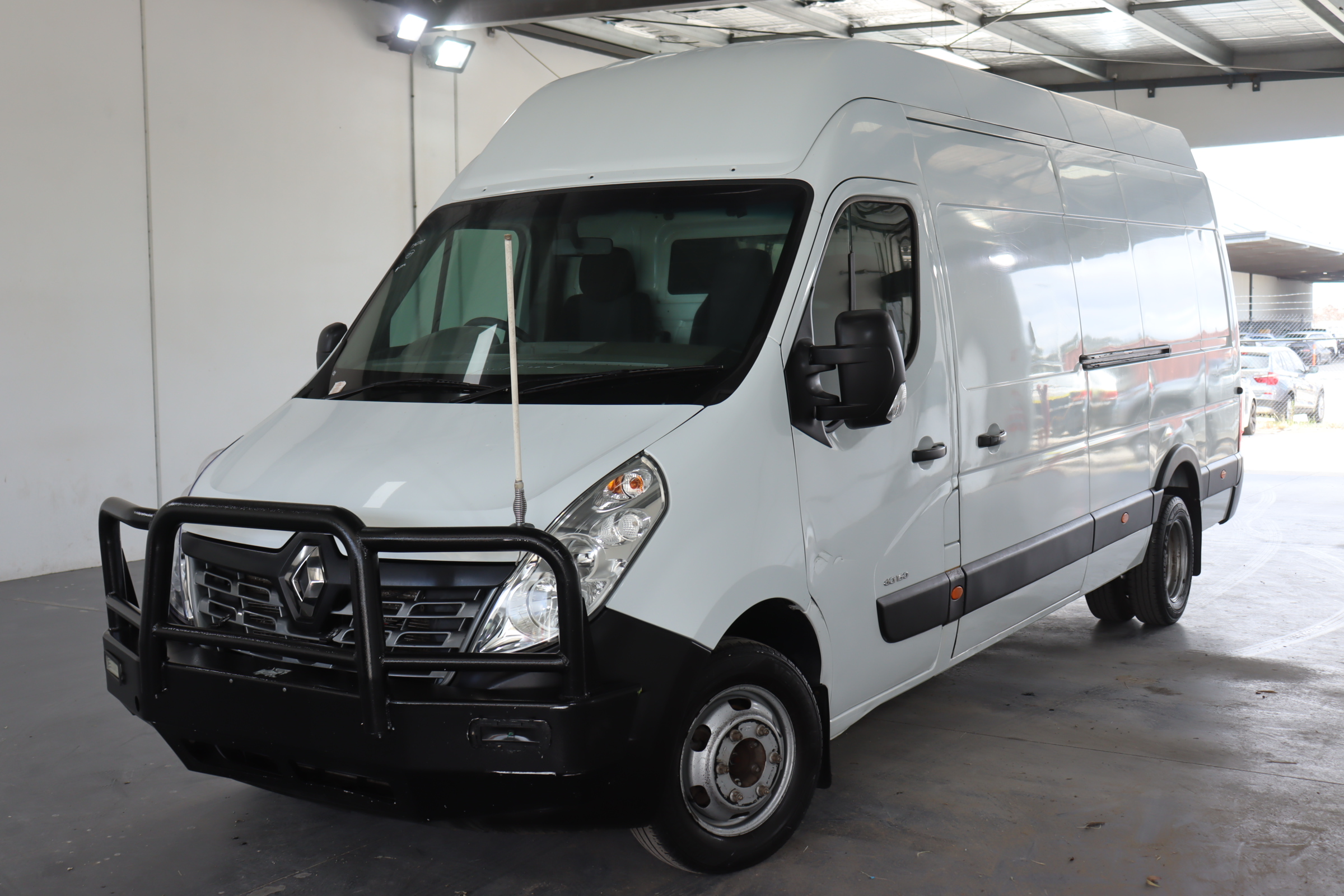 2015 Renault Master ELWB HIGH ROOF Turbo Diesel Automatic Van