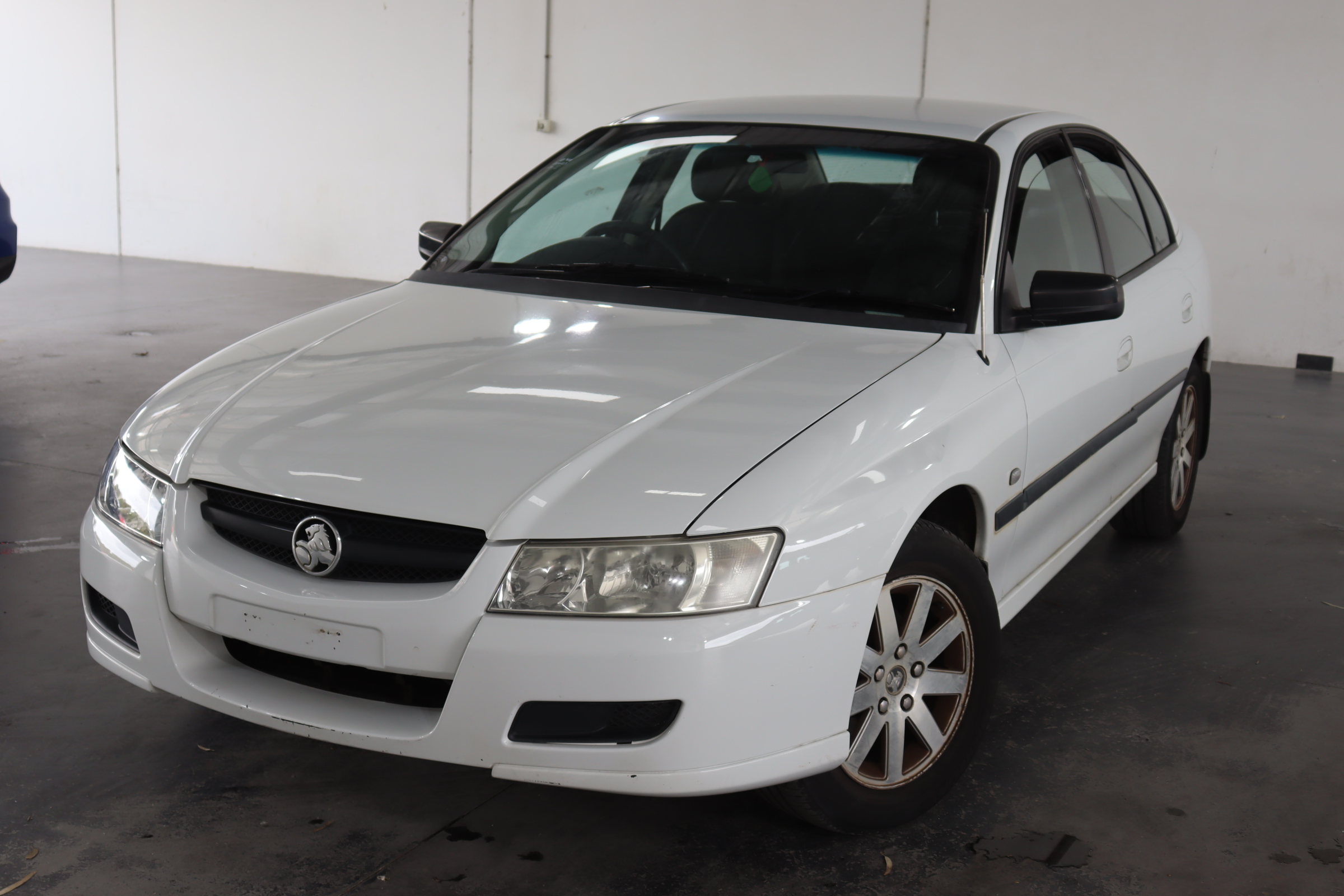 2006 Holden Commodore Executive VZ Automatic Sedan Auction (0001 ...