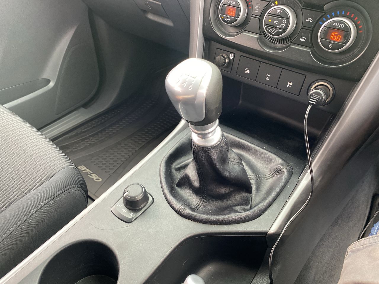 Mazda bt50 deals manual gear knob