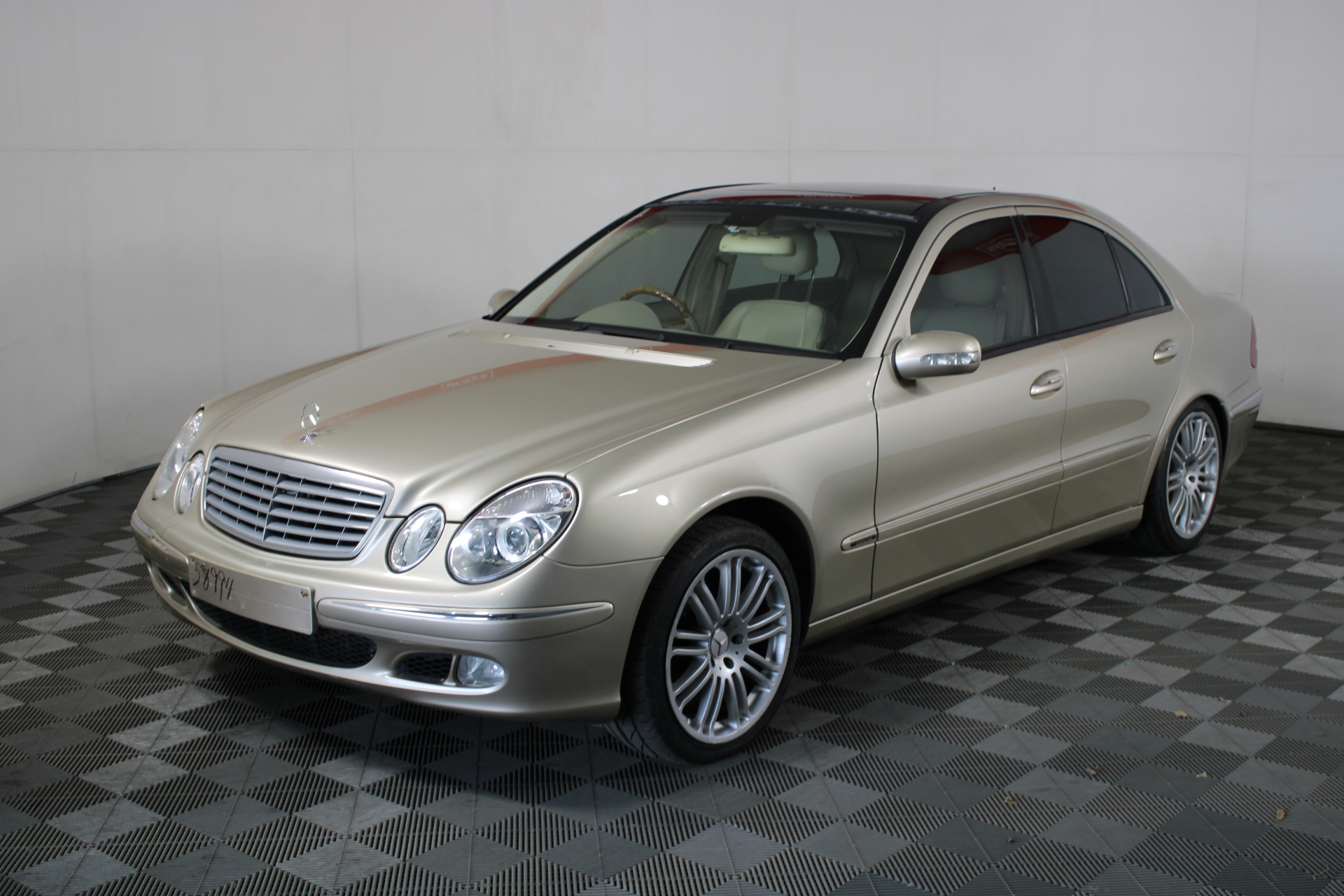 2002 Mercedes Benz E500 Elegance W211 Automatic Sedan Auction (0001 ...