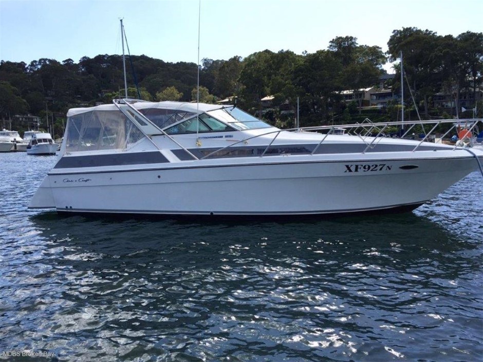 CHRIS CRAFT 320 SPORTS CRUISER Auction (0001-10080793) | Grays Australia