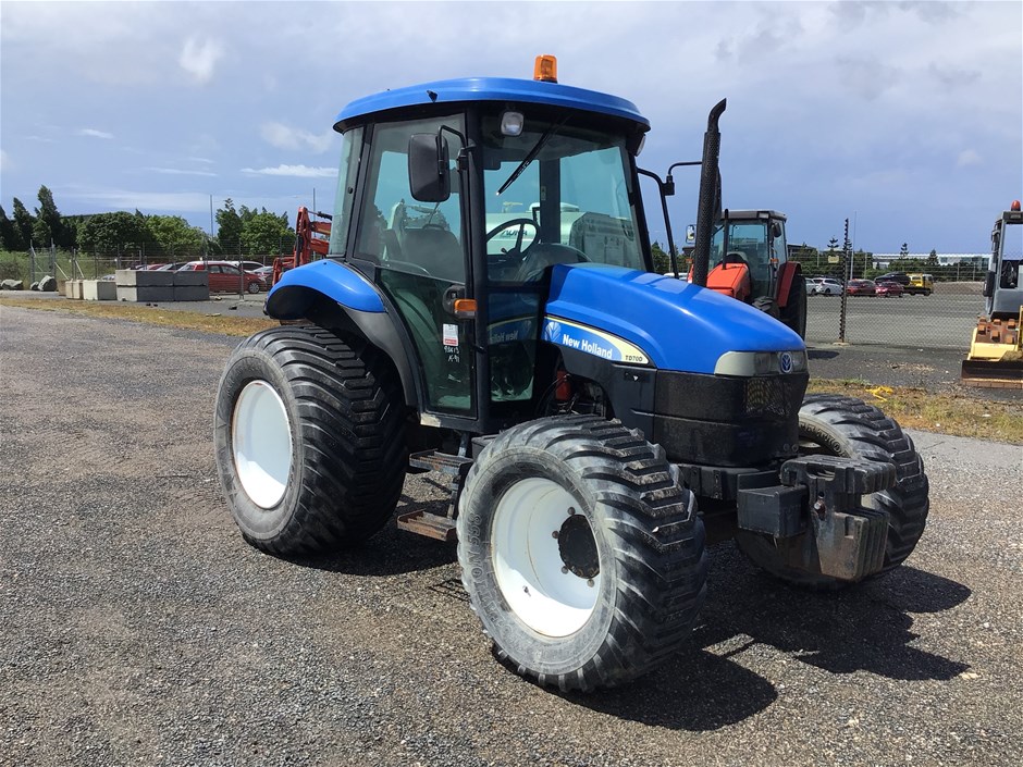 2005 New Holland TD70D 4x4 Tractor 4343 hours Auction (0001-7037358 ...