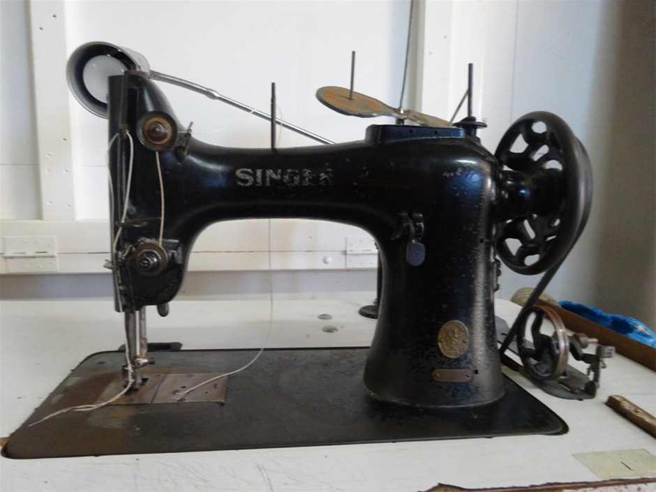 Industrial Sewing Machine, Singer model 132K6, single needle, foot pedal op Auction (0025
