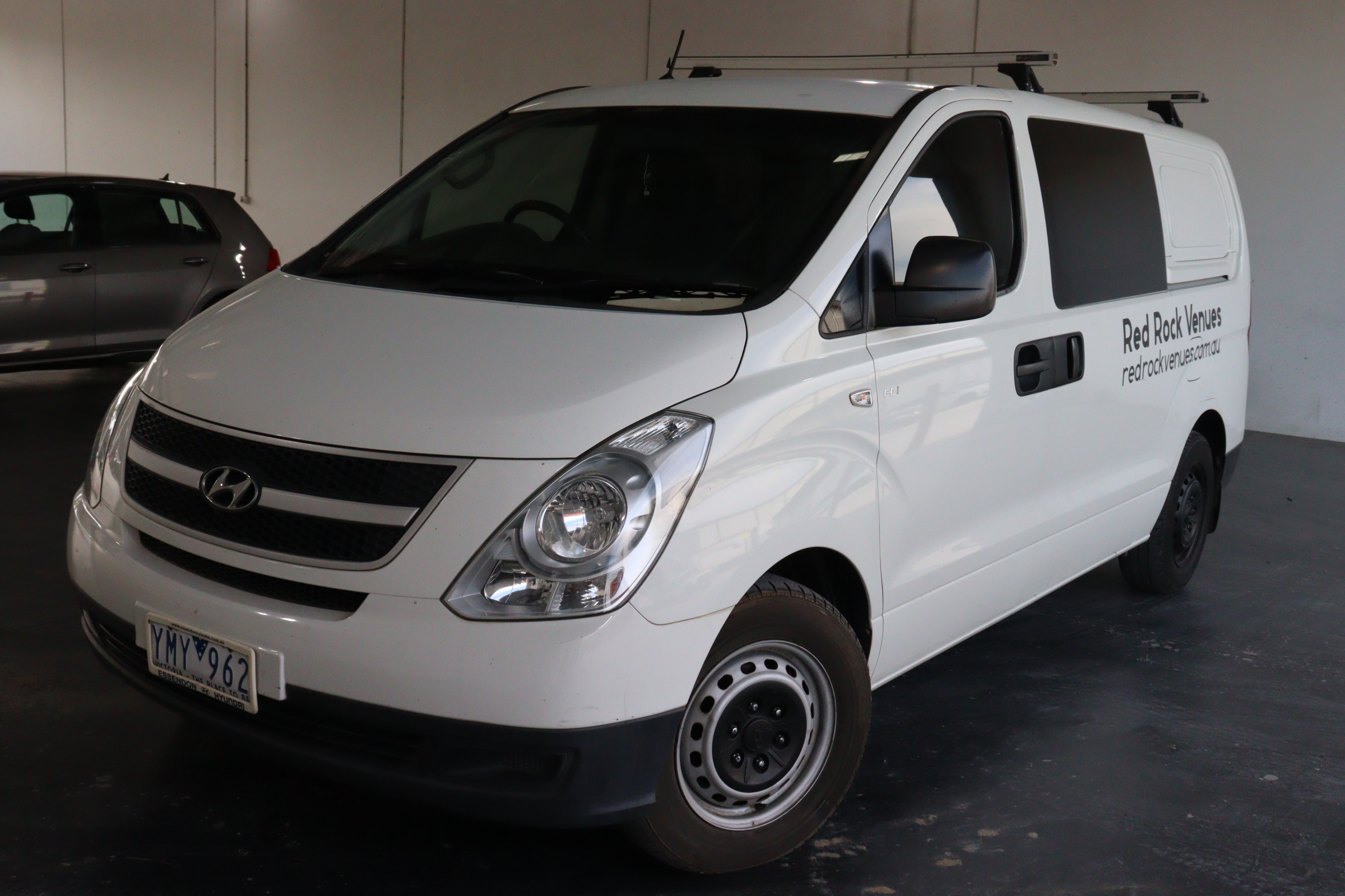 2011 Hyundai iLOAD TQ Turbo Diesel Manual Van Auction (0001-20050425 ...