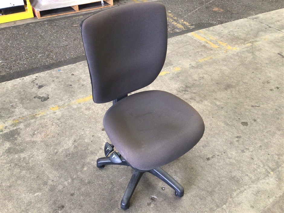 Sturdy Office Chair Auction (00287040902) Grays Australia