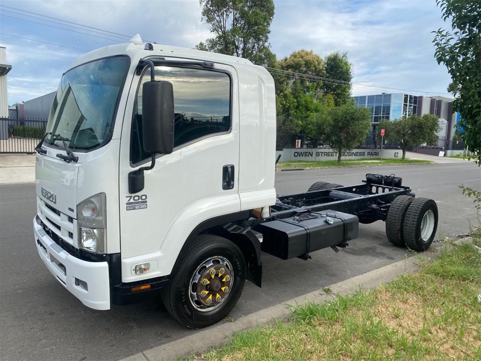 2009 Isuzu FSR 700 Auto Sitec 235 Series II 4 x 2 Cab Chassis Truck ...