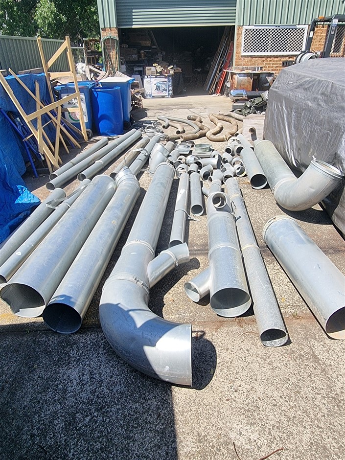 A quantity of Ezi Duct dust extraction ducting, various lenghts