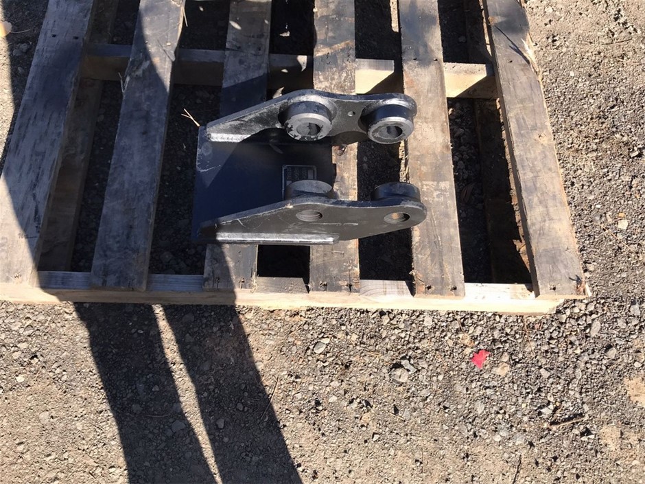 2.53t Excavator Half hitch Auction (00215049527) Grays Australia