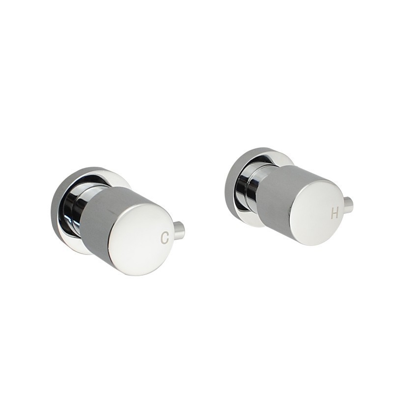 LUCID PIN Series Round Chrome Shower Wal