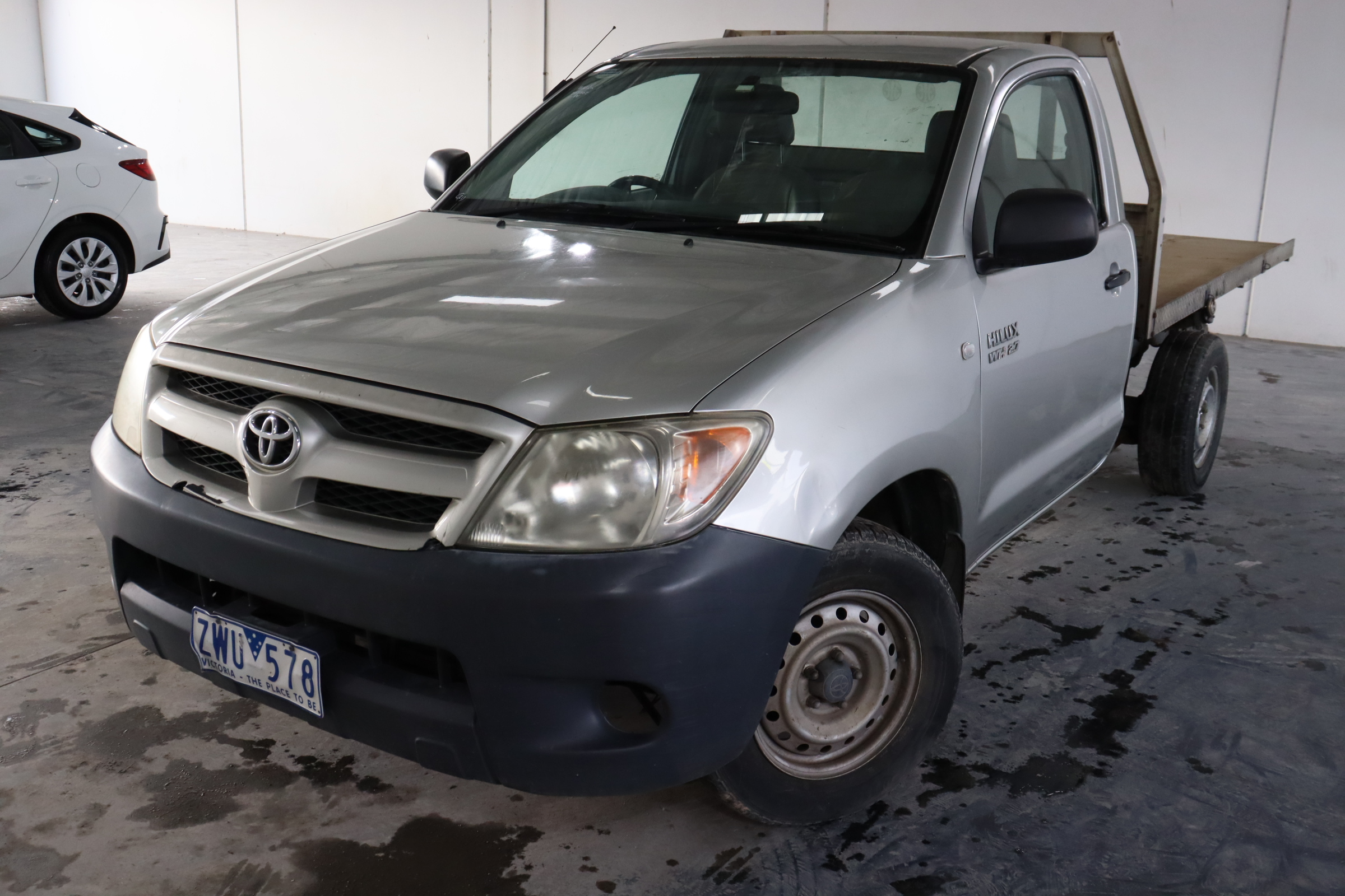 2006 Toyota Hilux 4X2 WORKMATE TGN16R Manual Cab Chassis Auction (0001 ...