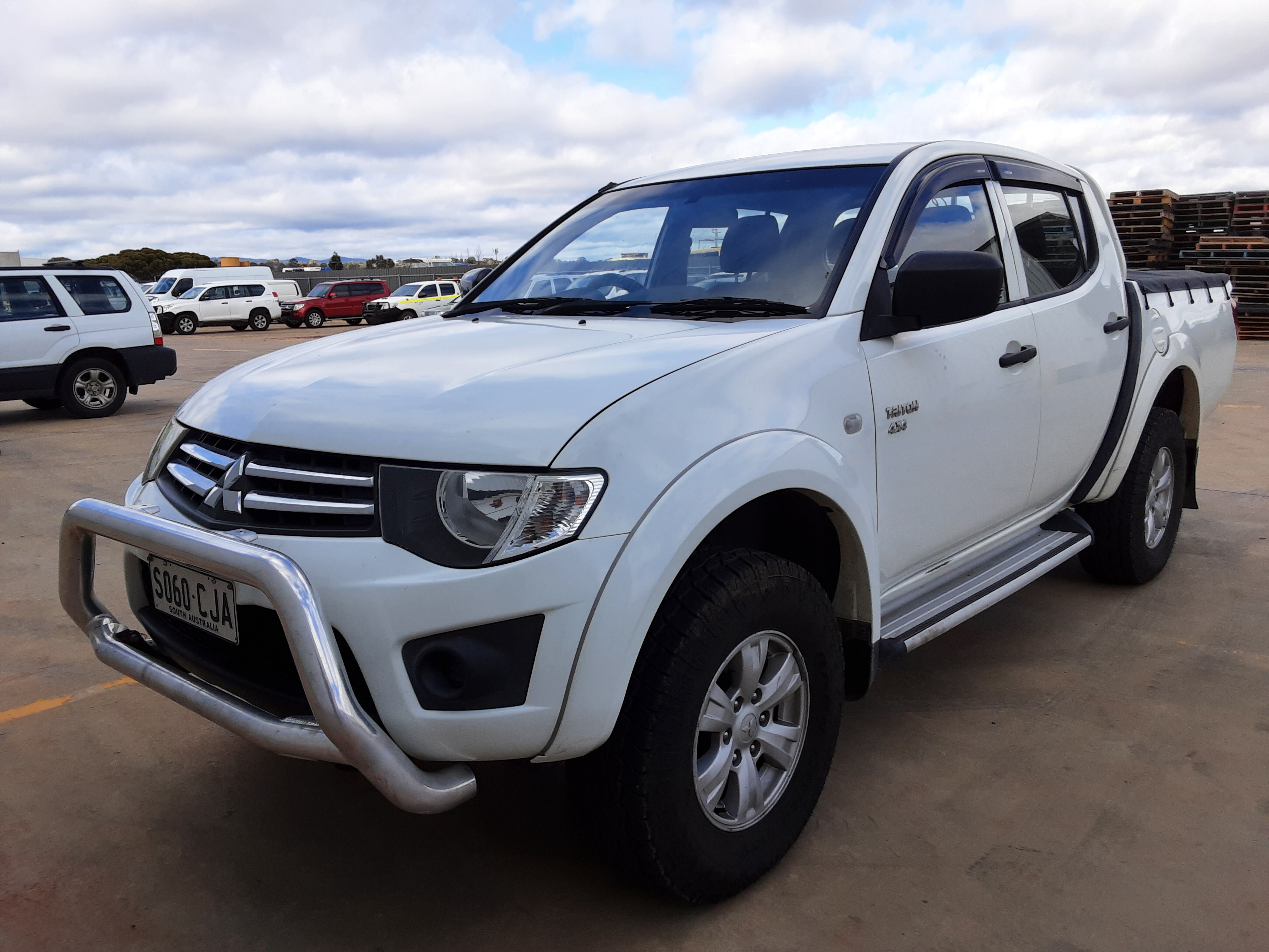 2009 Mitsubishi Triton 4X4 GL-R MN Turbo Diesel Automatic Dual Cab ...