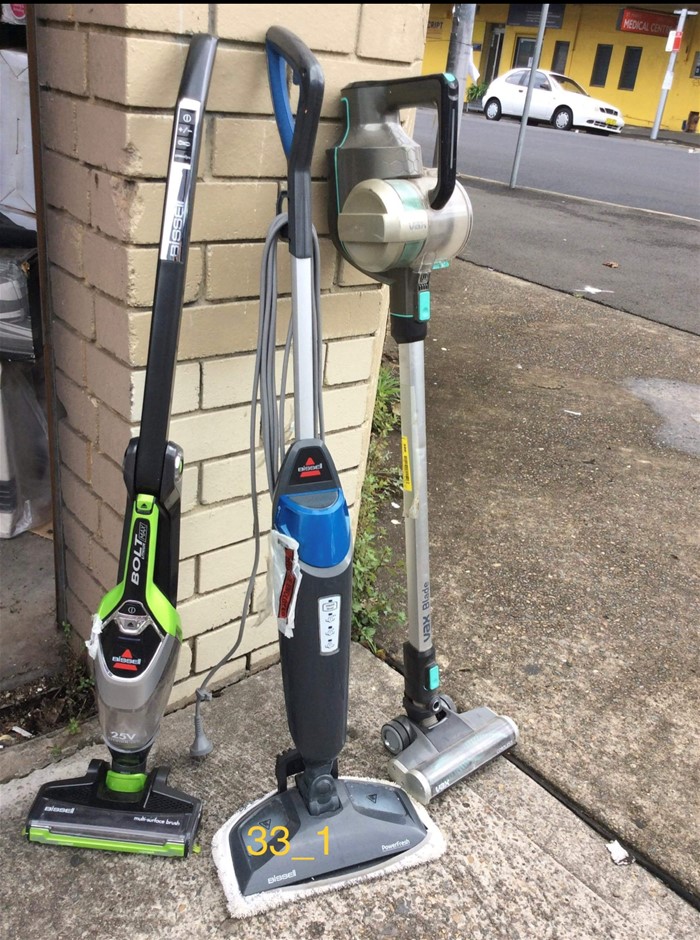 2x Bissell steam mops, 1x Vax Blade cordless vacuum Auction (0033