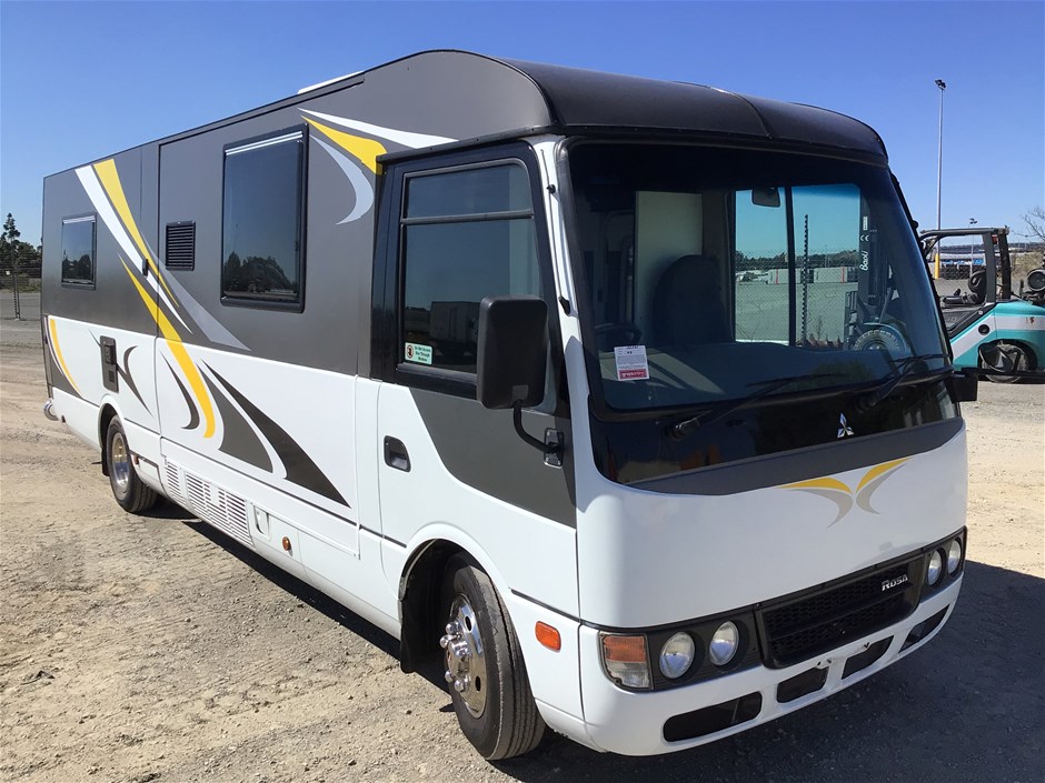 2011 Mitsubishi Rosa Motorhome Auction (00017041038) Grays Australia