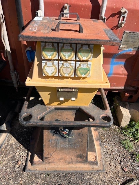 Life Guard Power Distribution Unit Auction (0372-7040637) | Grays Australia