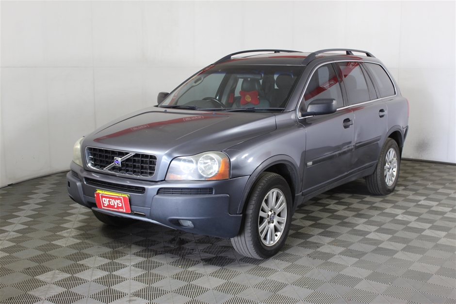 Unbelievable!  What A 2004 Volvo Xc90 Is Really Worth Today - vtx094x