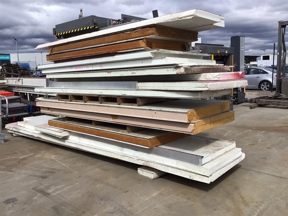 Large Quantity of Insulated Panels. Auction (0042-3025056) | Grays ...