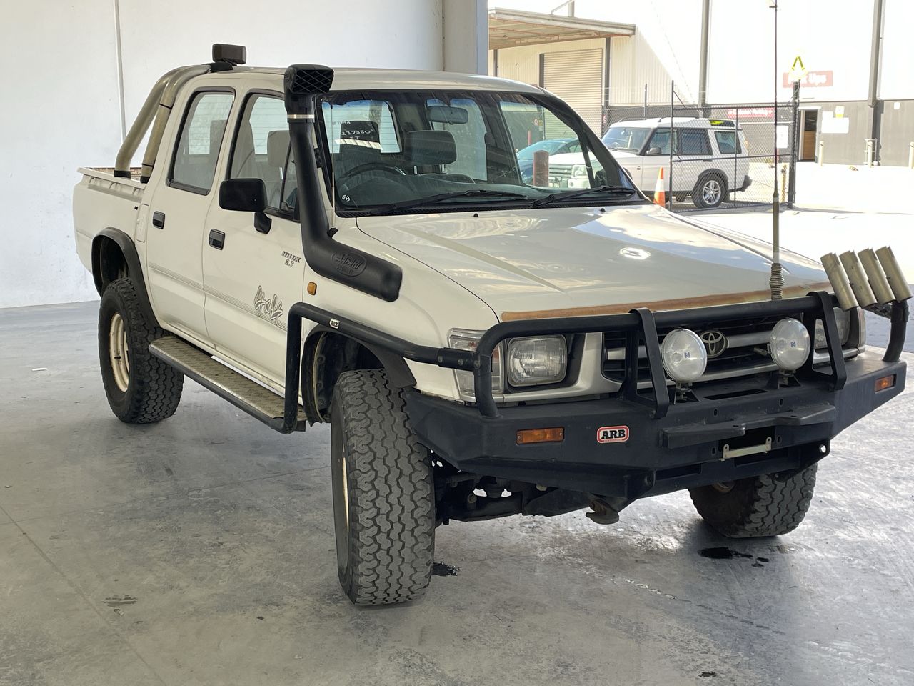 1998 Toyota Hilux (4x4) Manual Dual Cab Auction (0001